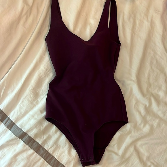 Aritzia Bodysuit Purple mauve red - ish wilfred thick material - Picture 1 of 4